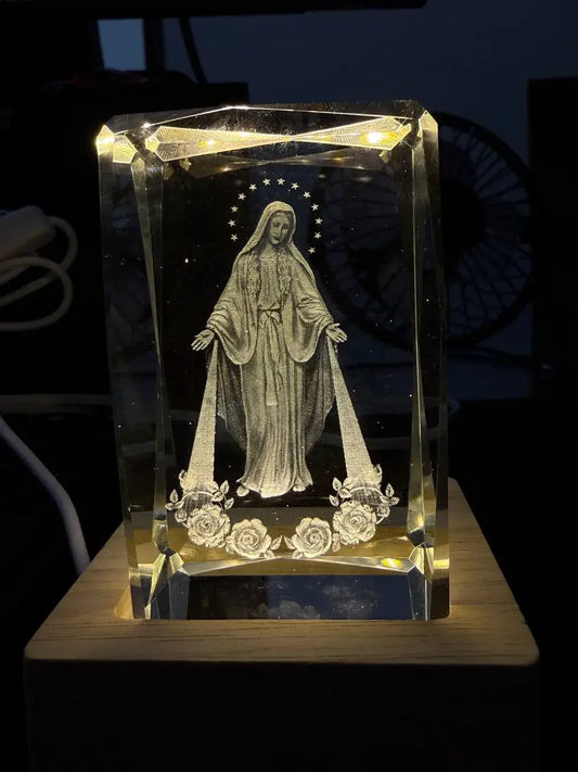 ( KOMI )™ -Cubo Luz De Cristal Con Imagen Milagrosa: Un símbolo de fe y luz en tu hogar